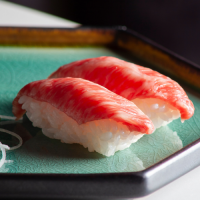 WAGYU A5 FLAMEADO CON SALSA TERIYAKIV