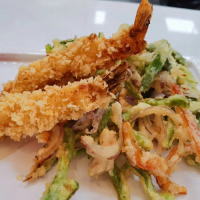 TEMPURA DE LANGOSTINOS Y VERDURAS